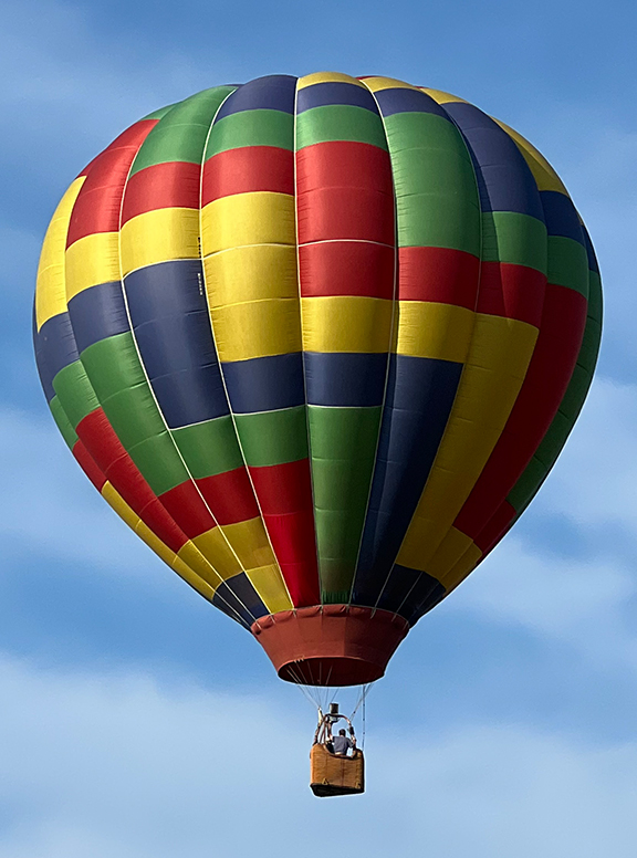 Hot air balloon named Horizon, flown by Bryan Nauman at the National Balloon Classic.